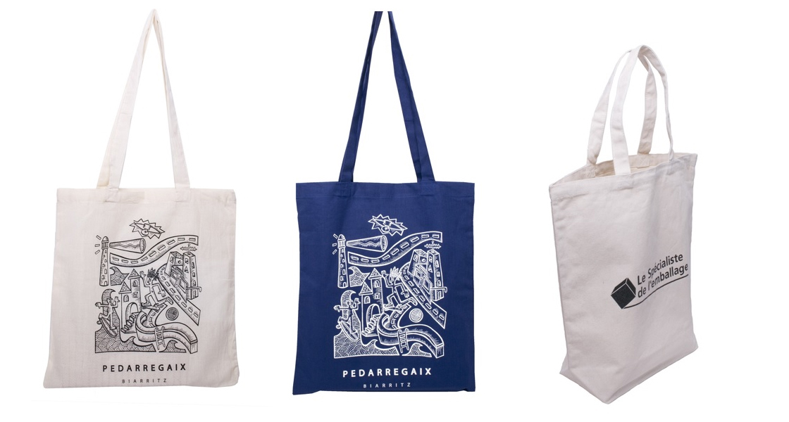 Promote-Your-Brand-While-Saving-the-Environment-with-Custom-Tote-Bags–1